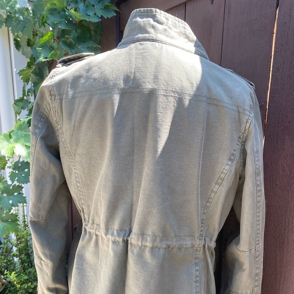 Women’s Levi’s Size Medium Utility Jacket - Picture 4 of 8